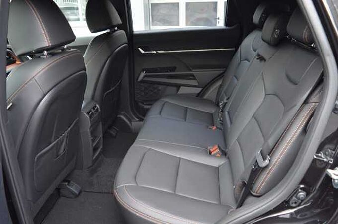 KGM Torres 1.5 T-Gdi Nomad 6/AT AWD *Leder+LED+ACC+SH*