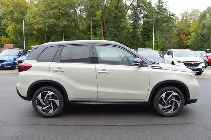 Suzuki Vitara 1.4 Comfort+ ALLGRIP Hybrid *Voll+Pano+AHK*