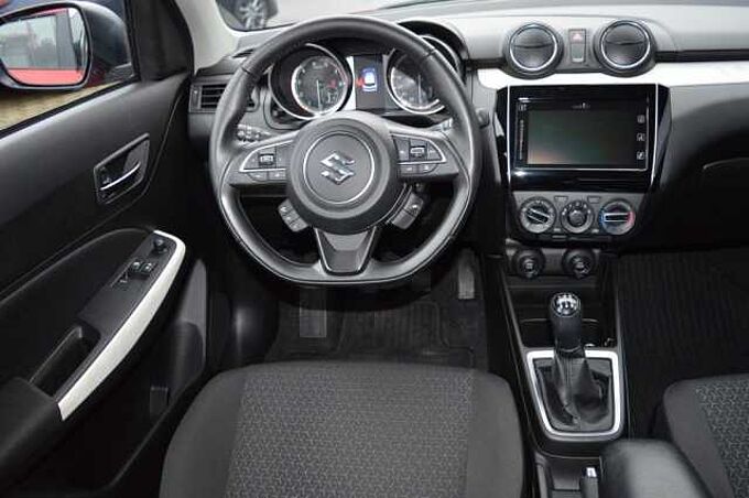 Suzuki Swift 1.2 Comfort ALLGRIP Hybrid *WR+AHK* 