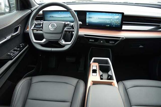 KGM Torres EVX Bliss *ACC+Sitzbel&uuml;ftung+Leder+Cam* 