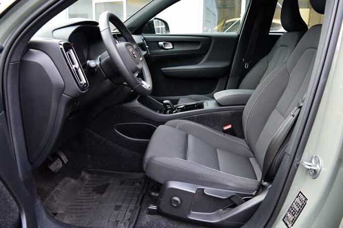 Volvo XC40 P8 AWD Recharge Twin Plus *Standh.+AHK+LED* 