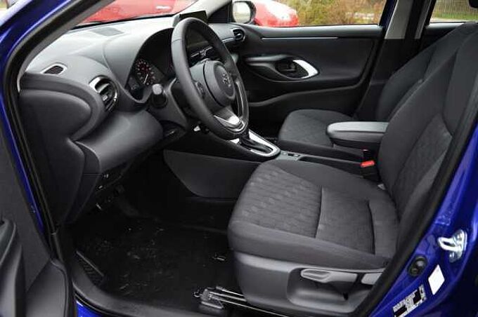 Mazda 2 Hybrid 1.5 VVT-i CVT Centre-Line *SH+Cam+DAB* 