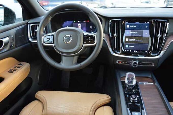 Volvo S60 B4 Plus Dark DCT *Nappa+DAB+3xPDC+Standh.+WR* 