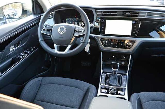 KGM Korando 1.5 T-GDI Nomad 6/AT *Cam+PDC+DAB+SH+Heizung* 