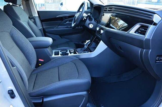 KGM Korando 1.5 T-GDI Nomad 6/AT *Cam+PDC+DAB+SH+Heizung* 