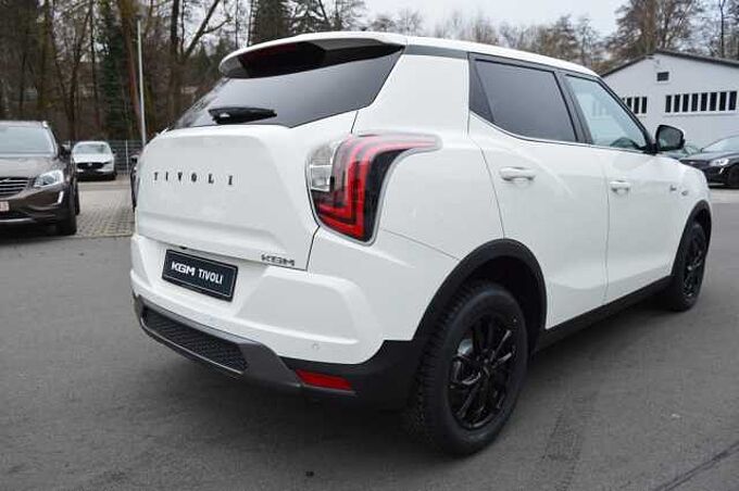 KGM Tivoli 1.5 T-GDI Essential 6/AT *Cam+PDC+DAB+SH+Navi+LDWS* 
