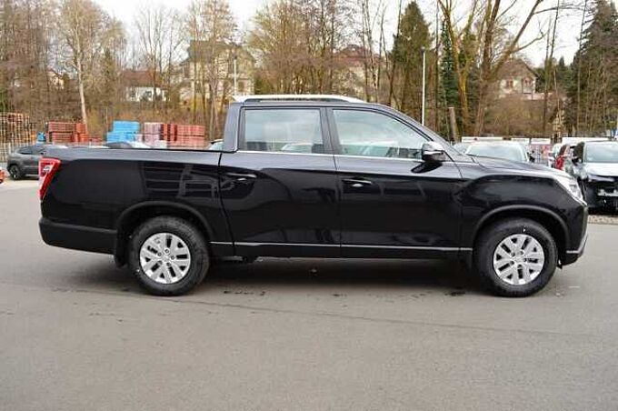 KGM Musso Grand 2.2 e-XDi Core 6/MT AWD *PDC+Cam+DAB+Navi* 