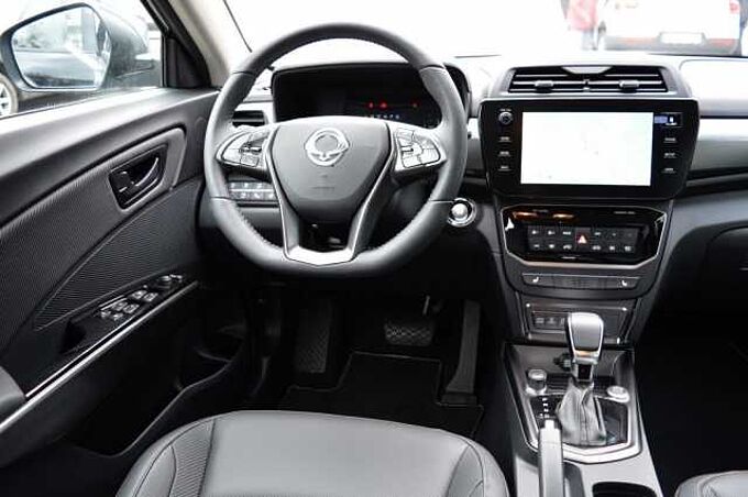 KGM Tivoli 1.5 T-GDI Nomad+ 6/AT *LED+Leder+2xPDC+Cam+SH* 