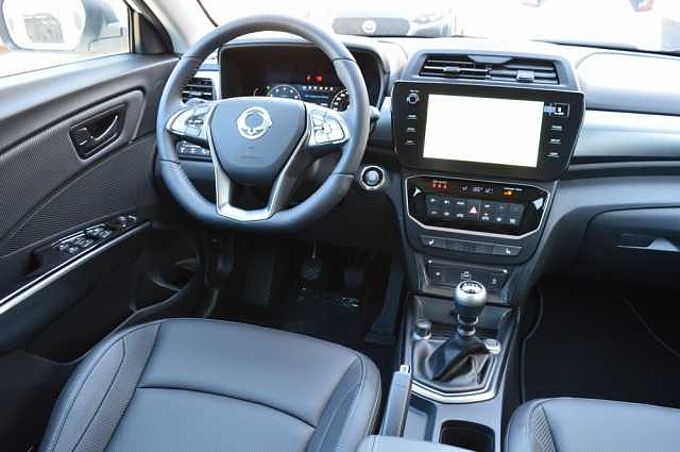 KGM Tivoli 1.5 T-GDI Nomad+ 6/MT *LED+Leder+2xPDC+Cam+SH* 