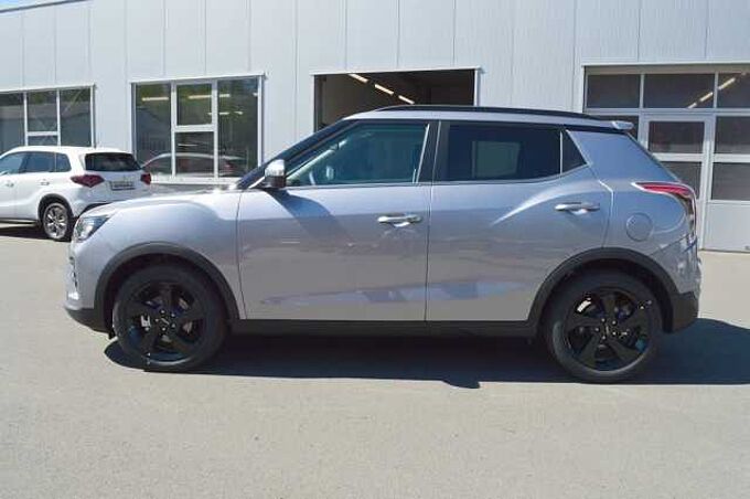 KGM Tivoli 1.5 T-GDI Nomad+ 6/AT *LED+Leder+2xPDC+Cam+SH* 