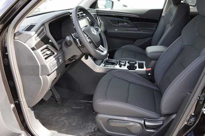 KGM Korando 1.5 T-GDI Nomad 6/AT *Cam+PDC+DAB+SH+Heizung* 