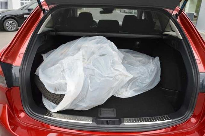 Mazda 6 Sport Kombi 2.0 SKYACTIV-G Center-Line *LED+WR+Navi+SH* 