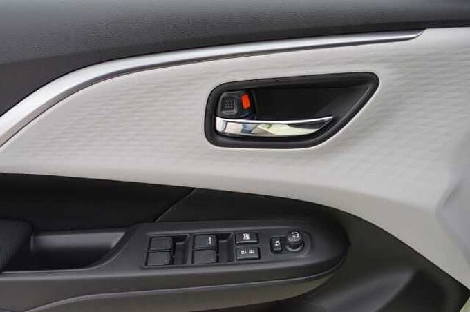 Suzuki Swift 1.2 Comfort+ Allgrip Hybrid *Voll* 