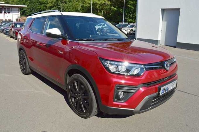 KGM Tivoli Grand 1.5 T-GDI Fizz *8 x Alu+AHK+SH* 