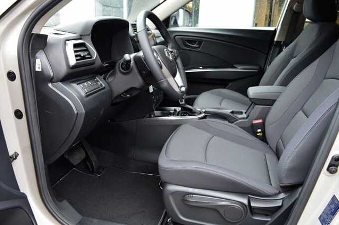 KGM Tivoli 1.5 T-GDI Nomad 6/AT *Cam+PDC+DAB+SH+Navi+LDWS*