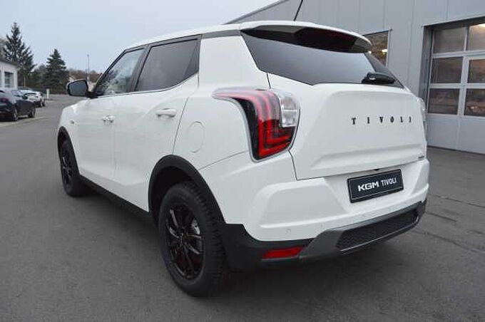 KGM Tivoli 1.5 T-GDI Nomad 6/AT *Cam+PDC+DAB+SH+Navi+LDWS* 