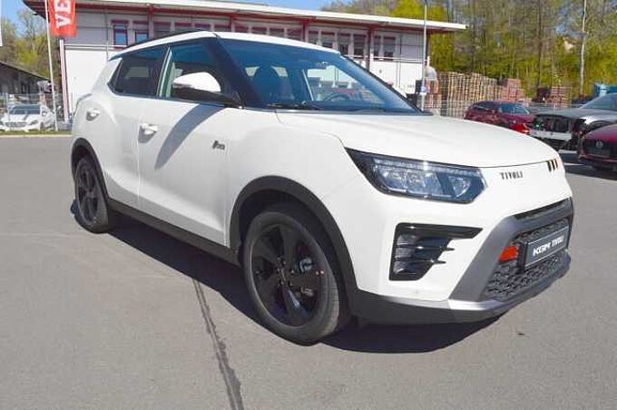 KGM Tivoli 1.5 T-GDI Nomad+ 6/AT AWD *LED+Leder+2xPDC+Cam+SH* 