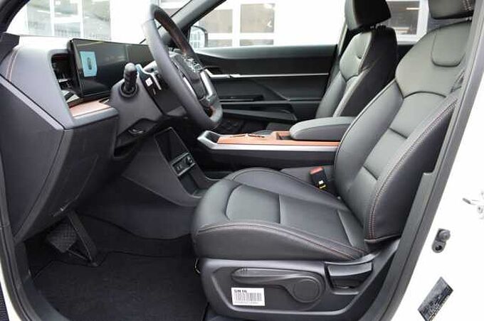 KGM Torres 1.5 T-Gdi Nomad 6/AT *Leder+LED+ACC+SH+3xPDC* 
