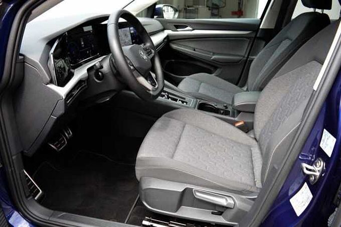 Volkswagen Golf Variant VIII 2.0 TDI Move *AHK+LED+CAM* 