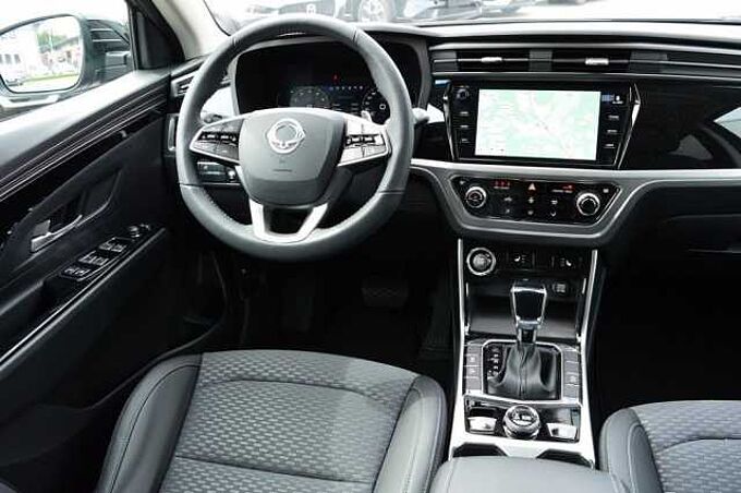 KGM Korando 1.5 T-GDI Nomad+ 6/AT *Leder+LED+CAM* 