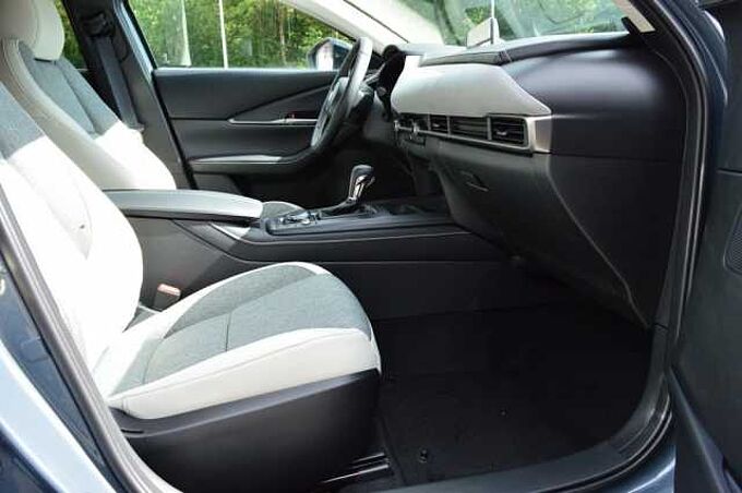Mazda CX-30 2.5 e-SKYACTIV-G M-Hybrid Drive Makoto *BOSE+LED*