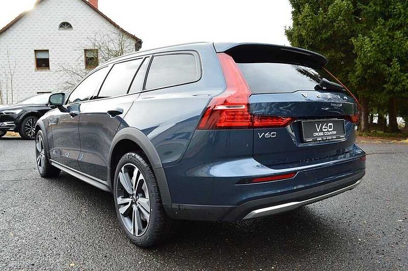 Volvo V60 Cross Country B4 AWD Plus *8 Pakete! * B4 AWD Plus *8 Pakete! *