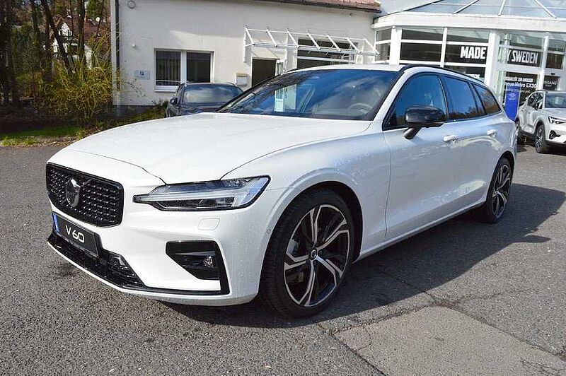 Volvo V60 B4 Geartronic Plus Dark *5 Pakete+Pano+Harman+360* B4 Geartronic Plus Dark *5 Pakete+Pano+Harman+360*