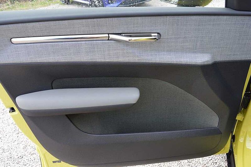 Volvo EX30 Single Motor Extended Range Plus *4 Pakete* Single Motor Extended Range Plus *4 Pakete*