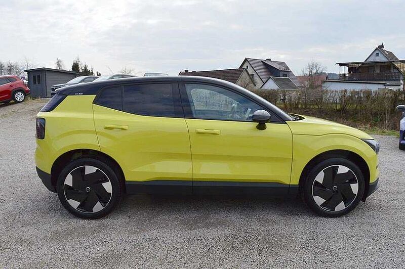 Volvo EX30 Single Motor Extended Range Plus *4 Pakete* Single Motor Extended Range Plus *4 Pakete*