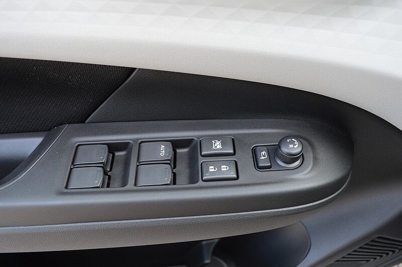 Suzuki Swift 1.2 Comfort+ Allgrip Hybrid *Voll*