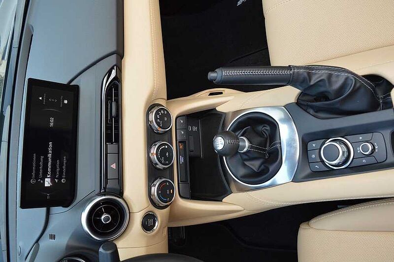 Mazda MX-5 1.5 SKYACTIV-G Kazari *Voll*