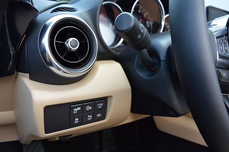 Mazda MX-5 1.5 SKYACTIV-G Kazari *Voll*