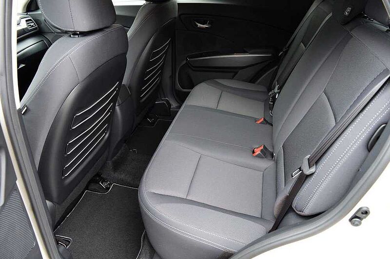 KGM Tivoli 1.5 T-GDI Nomad 6/AT *Cam+PDC+DAB+SH+Navi+LDWS*