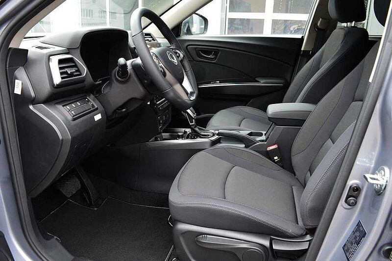 KGM Tivoli 1.5 T-GDI Nomad 6/AT *Cam+PDC+DAB+SH+Navi+LDWS*