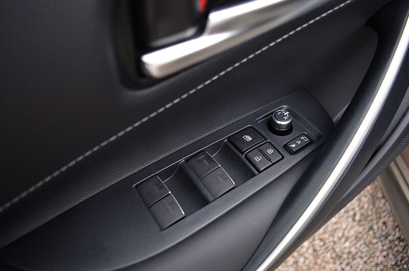 Suzuki Swace 1.8 Comfort+ CVT Hybrid *Voll+2026*