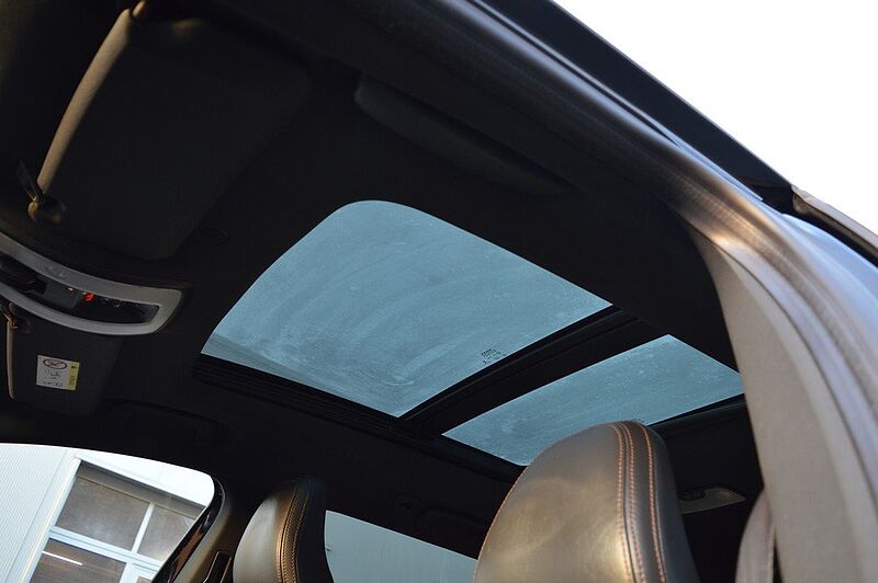 Volvo XC60 D4 Geartronic Summum *Pano+WR Alu+Leder+AHK*