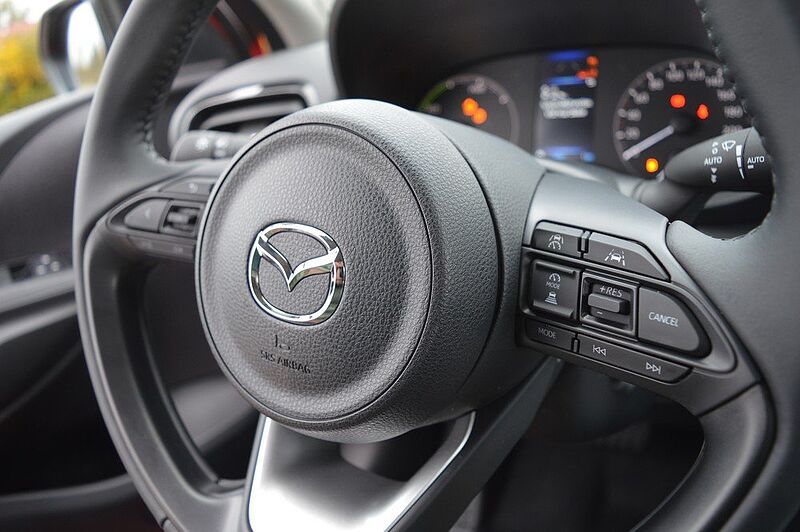 Mazda 2 Hybrid 1.5 VVT-i CVT Centre-Line *SH+Cam+DAB*