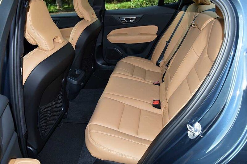 Volvo S60 B4 Plus Dark DCT *Nappa+DAB+3xPDC+Standh. +WR*