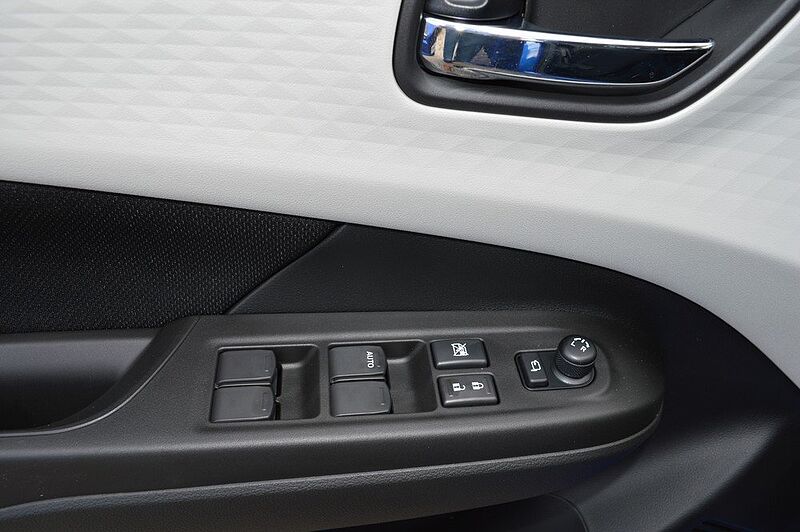 Suzuki Swift 1.2 Comfort+ Allgrip Hybrid *Voll*