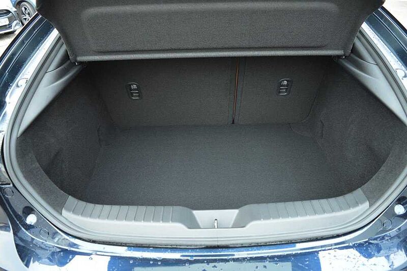 Mazda 3 2.5 e-SKYACTIV-G Drive Nagisa *Leder+LED+3xPDC*