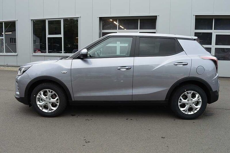 KGM Tivoli 1.5 T-GDI Essential 6/MT *Cam+PDC+DAB+SH+Navi+LDWS*