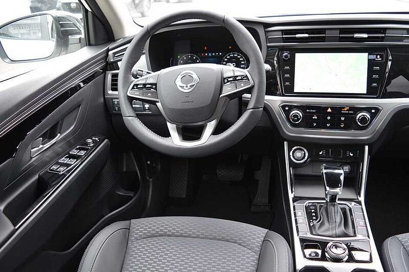 KGM Korando 1.5 T-GDI Nomad+ 6/AT AWD *Leder+LED+CAM*