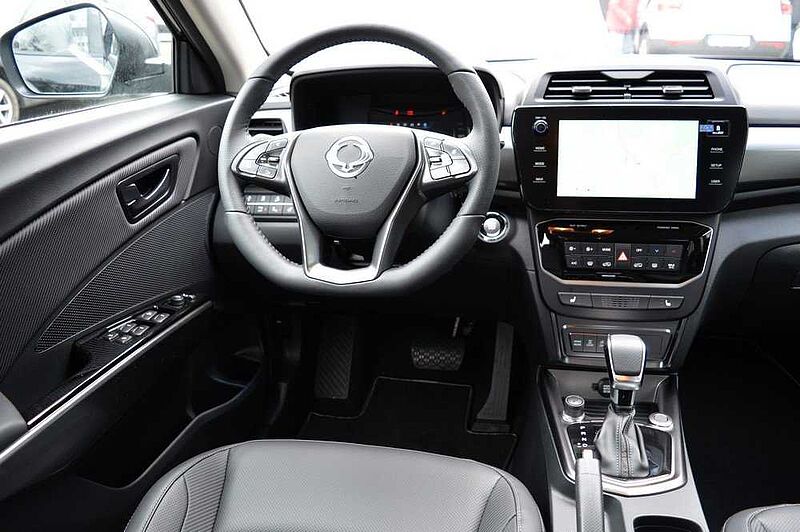 KGM Tivoli 1.5 T-GDI Nomad+ 6/AT *LED+Leder+2xPDC+Cam+SH*