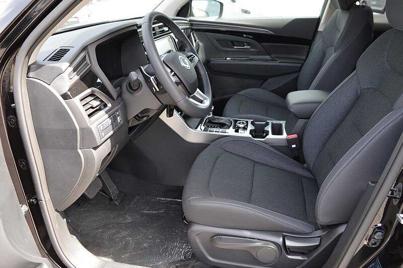 KGM Korando 1.5 T-GDI Nomad 6/AT *Cam+PDC+DAB+SH+Heizung*