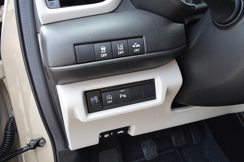 Suzuki Swift 1.2 Comfort+ Allgrip Hybrid *Voll*