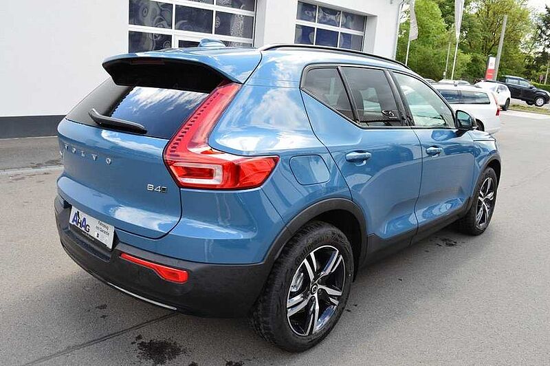 Volvo XC40 B4 AWD Plus Dark DCT *WR+LED+DAB+3xPDC*