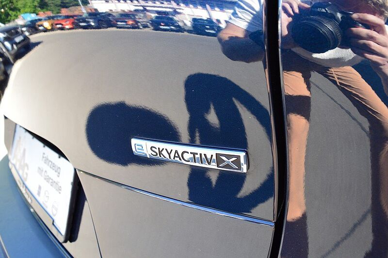 Mazda CX-30 2.0 e-SKYACTIV-X M-Hybrid AWD Selection *AHK*