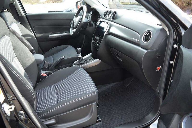 Suzuki Vitara 1.4 Comfort ALLGRIP Hybrid *ACC+LED+AHK*