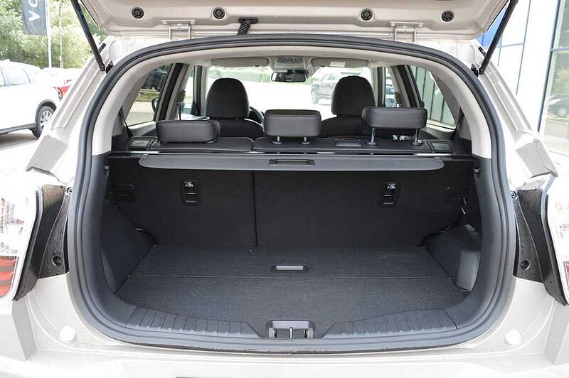 KGM Tivoli 1.5 T-GDI Nomad+ 6/AT *LED+Leder+2xPDC+Cam+SH*