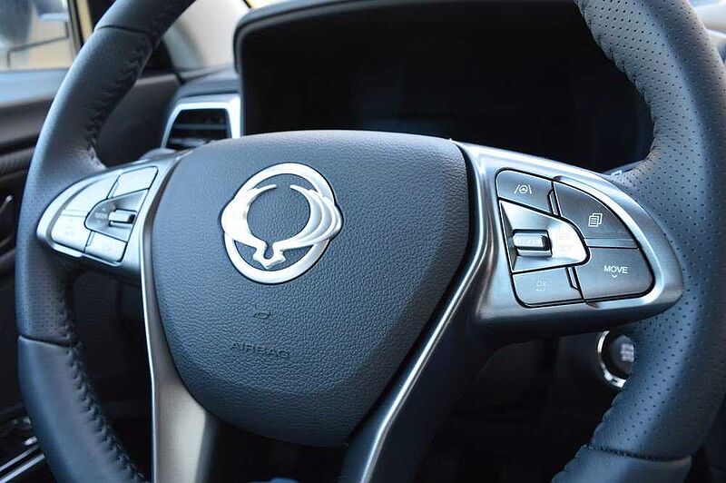 KGM Tivoli 1.5 T-GDI Nomad+ 6/AT *LED+Leder+2xPDC+Cam+SH*